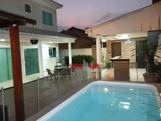 Imagem: Casa com 3 Dormitórios À Venda, 180 M²