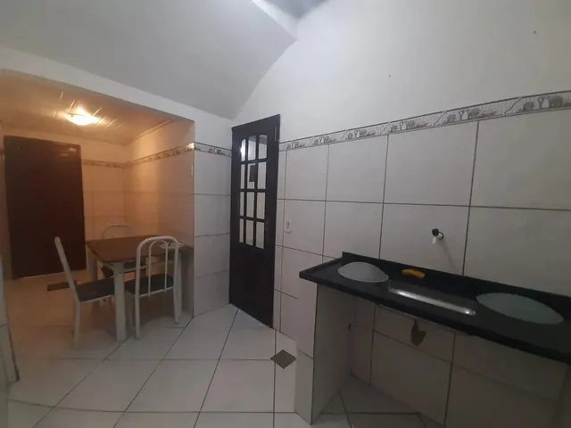 Imagem 3: Casa Financiada em Maria Helena com 2 Quartos e Garagem