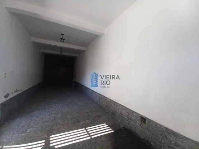 Imagem 16: Casa com 4 Quartos e Piscina