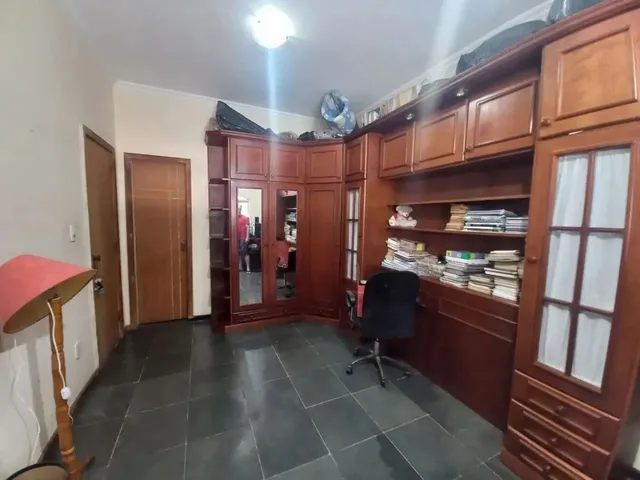 Imagem 14: Casa com 4 Quartos e Piscina