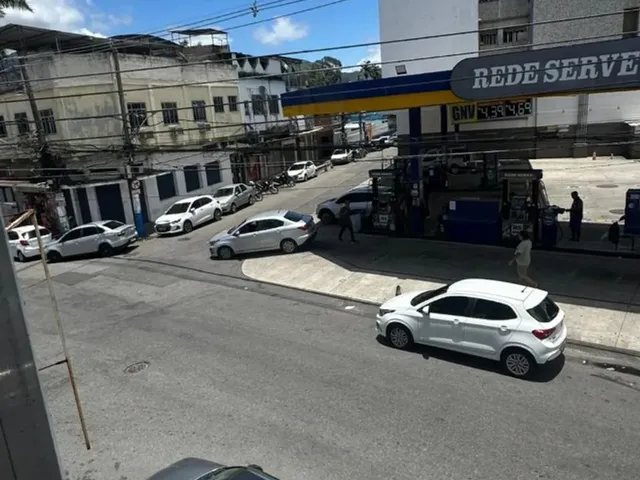 Imagem: Sobrado Localizado no Centro de Nilópolis