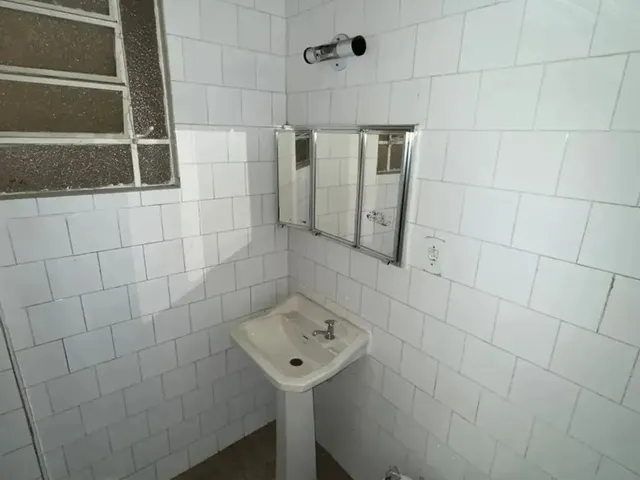 Imagem 3: Imóvel para Venda com 60 Metros Quadrados com 2 Quartos em Centro - Nova Iguaçu - Rj