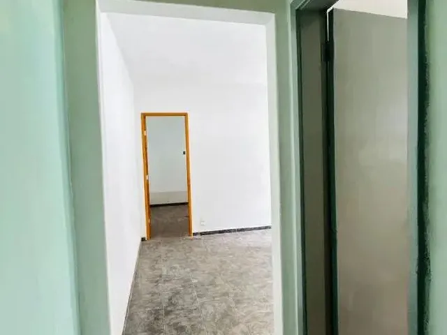 Imagem 2: Casa de Fundos com Quintal em Nova Cidade