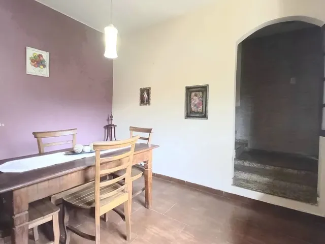 Imagem 15: Casa para Venda em Nova Iguaçu, Centro, 4 Dormitórios, 1 Suíte, 4 Banheiros, 2 Vagas