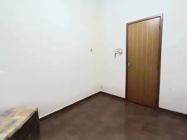 Imagem 12: Casa para Venda em Nova Iguaçu, Centro, 4 Dormitórios, 1 Suíte, 4 Banheiros, 2 Vagas
