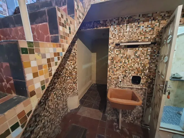 Imagem 8: Boa Casa Linear com 2 Quartos e Terraço na Estrada Senador Salgado Filho Próx. Praça