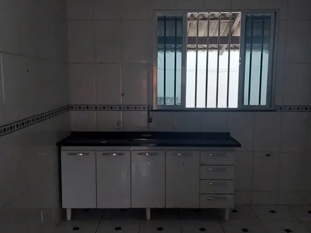 Imagem 8: Casa para Aluguel Possui 30 Metros Quadrados com 2 Quartos em Valverde - Nova Iguaçu - Rj