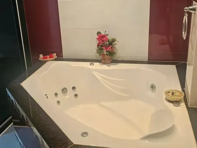 Imagem 8: Excelente Casa Triplex com 719M2 de Área Construída e 300M2 de...