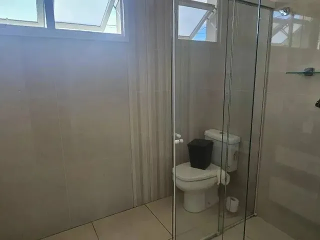 Imagem 9: Casa para Locação,360M2. Finamente Mobiliada, 5 Dormitórios(3 Suítes), 6 Vagas