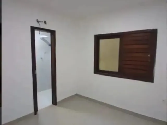 Imagem 8: Casa de Alto Padrão com 4 Suítes e Lazer Completo