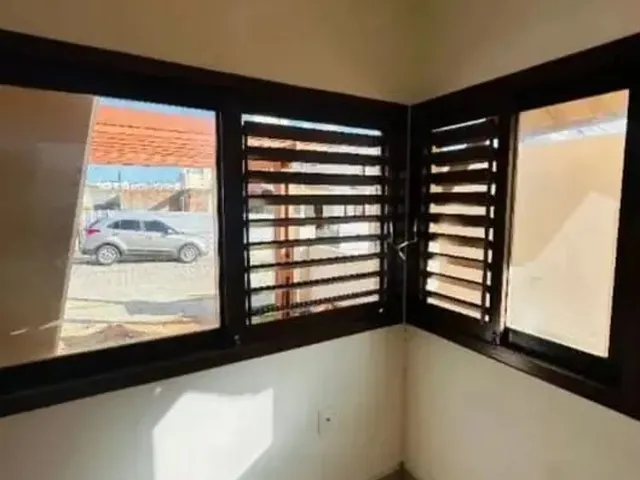 Imagem 13: Casa de Alto Padrão com 4 Suítes e Lazer Completo