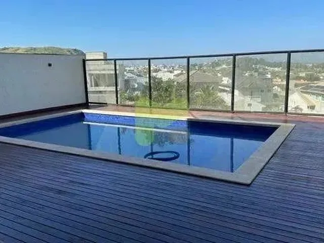 Imagem 1: Confortável Casa em Condomínio Fechado na Cidade de Macaé com Quatro Quartos (Sendo