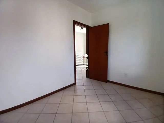 Imagem 7: Apartamento, Carvoeira, 02 Dormitórios, 01 Vaga