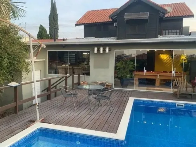 Imagem: Sobrado À Venda no Condomínio Ibiti do