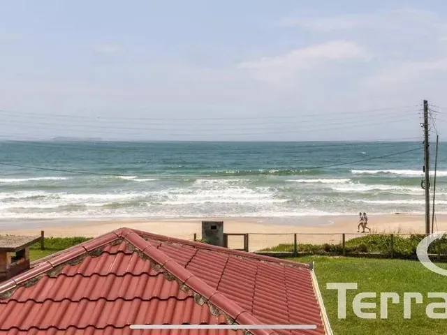 Imagem: Casa Pé na Areia- 6 Dorm. Bairro Morrinhos