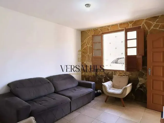 Imagem: Casa À Venda 4 Quartos, 02 Banheiros, 2