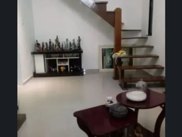 Imagem 2: Casa Duplex À Venda