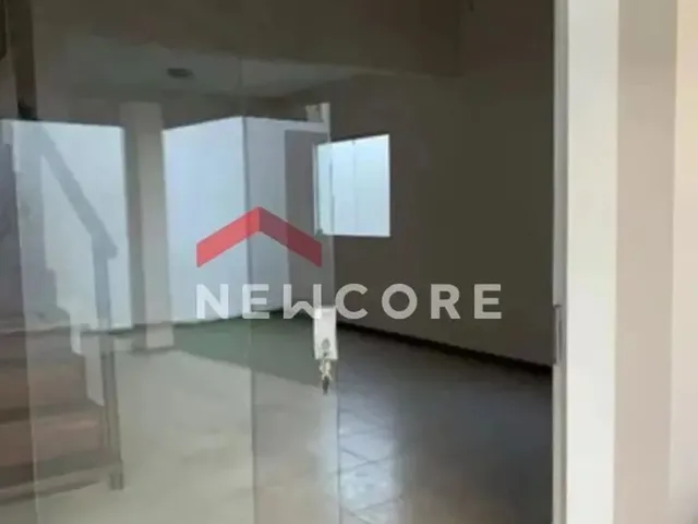 Imagem: Casa de Condomínio em Avenida Luiz Tarquínio