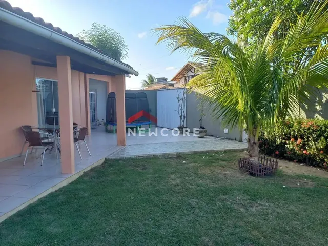 Imagem: Casa de Condomínio em Rua Buga Vilha
