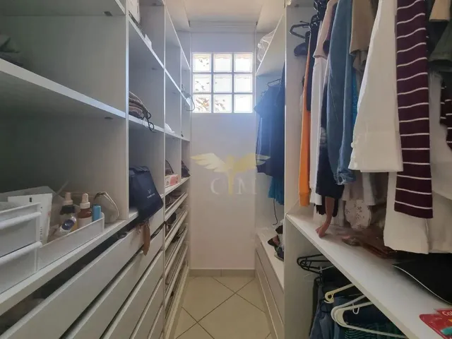 Imagem 11: Casa Duplex de 5 Quartos Sendo 4 Suítes em 235M² e 4 Vagas de Garagem em Burraquinho