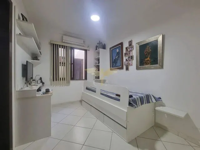Imagem 12: Casa Duplex de 5 Quartos Sendo 4 Suítes em 235M² e 4 Vagas de Garagem em Burraquinho