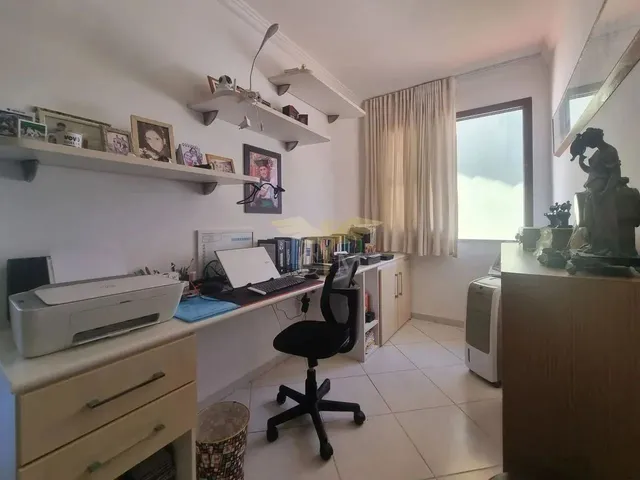 Imagem 2: Casa Duplex de 5 Quartos Sendo 4 Suítes em 235M² e 4 Vagas de Garagem em Burraquinho