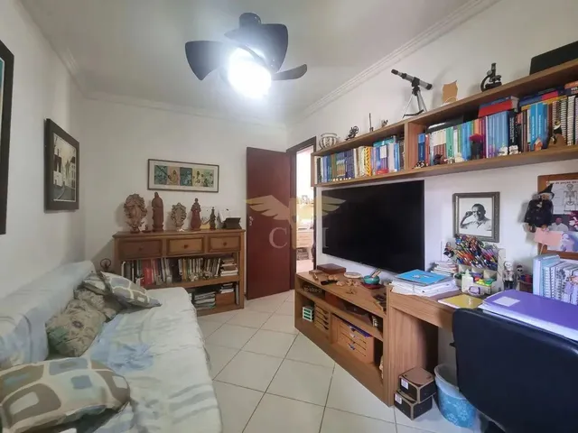 Imagem 3: Casa Duplex de 5 Quartos Sendo 4 Suítes em 235M² e 4 Vagas de Garagem em Burraquinho