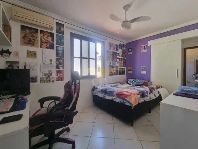 Imagem 14: Casa Duplex de 5 Quartos Sendo 4 Suítes em 235M² e 4 Vagas de Garagem em Burraquinho