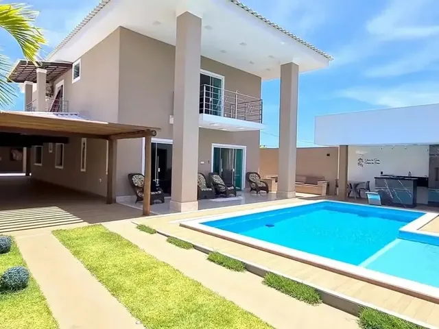 Imagem: A casa em condomínio possui 3 Dormitórios, 3 Suítes, 5