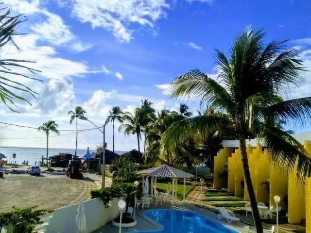 Imagem: Vende Casa Pé na Areia em Guarajuba/Ba