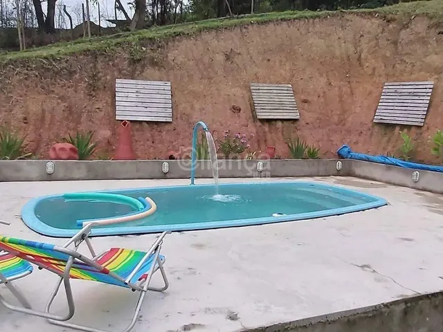 Imagem: Chácara À Venda, 4 Quartos, 2 Suítes