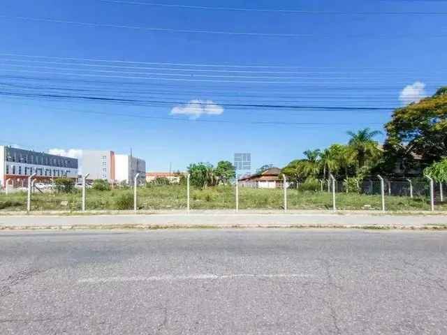 Imagem: O terreno possui 828m² de Área e está localizado em Tres