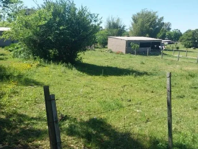 Imagem: O terreno possui 1.240m² de Área e está localizado em