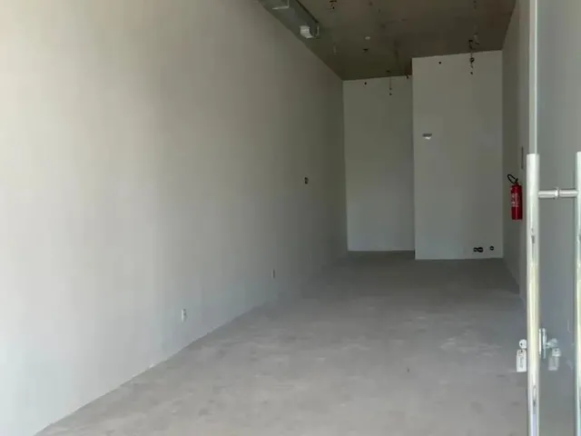 Imagem 6: Lolá Comercial Galpão / depósito com venda por R$1.350.000