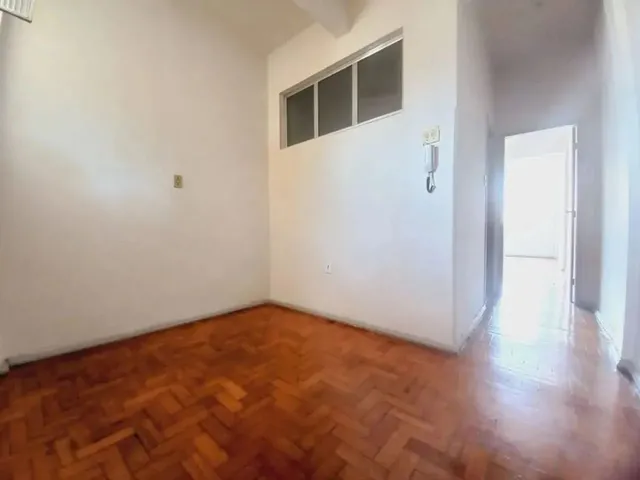 Imagem: Apartamento de Frente com Ótima Localização