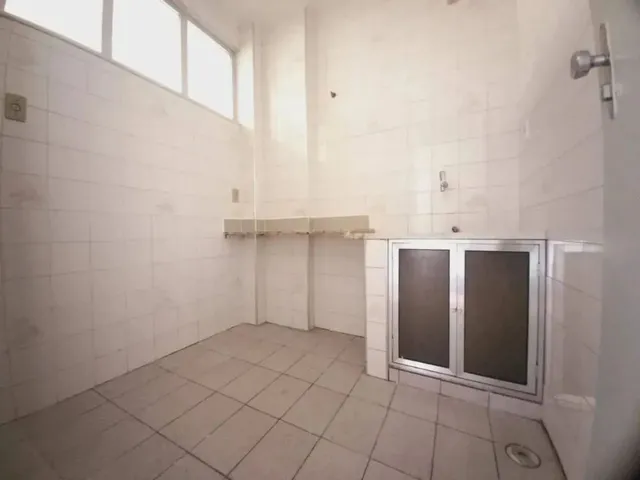 Imagem 6: Apartamento de Frente com Ótima Localização, Elevador e Total Comodidade no Dia a Dia