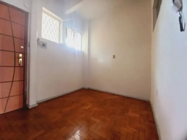 Imagem 3: Apartamento de Frente com Ótima Localização, Elevador e Total Comodidade no Dia a Dia
