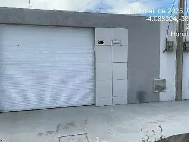 Imagem: A casa possui 2 Dormitórios, 1 Banheiro, 1 Vaga na