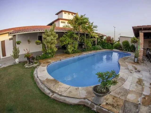Imagem: Casa com 6 Dormitórios À Venda, 442 M²