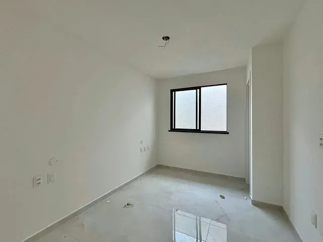 Imagem 2: Casas em Rua Privativa no Eusébio com 4 Suítes Sendo 1 Master com Closet no Van Go