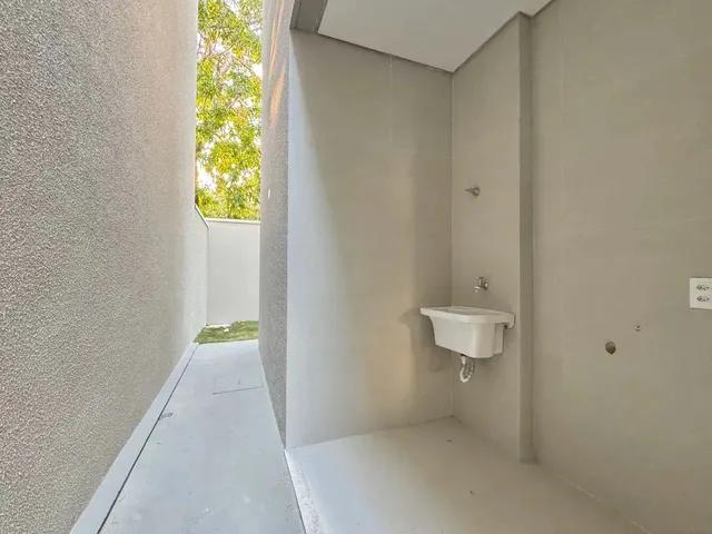 Imagem 3: Casas em Rua Privativa no Eusébio com 4 Suítes Sendo 1 Master com Closet no Van Go