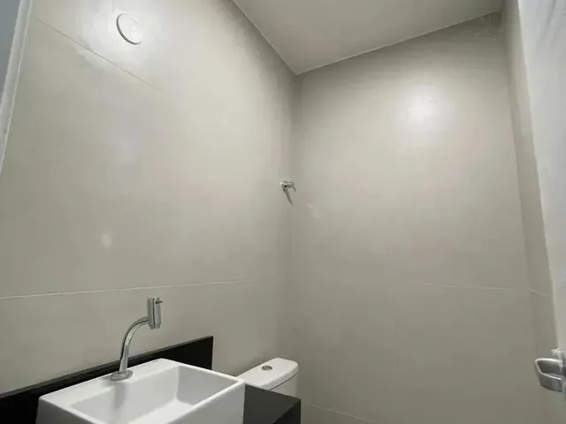 Imagem 16: Casa em Rua Privativa de 3 Suítes Á 4Min do Shopping Eusébio com Acabamento De