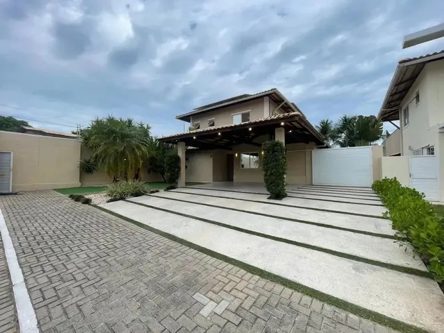 Imagem: Casa com 197 M² com 4 Quartos em Condomínio