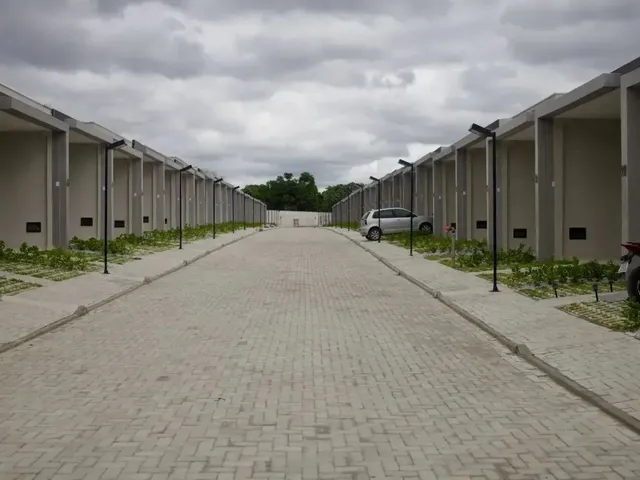 Imagem 4: Imóvel para Venda Tem 100 Metros Quadrados com 3 Quartos em Luzardo Viana - Maracanaú