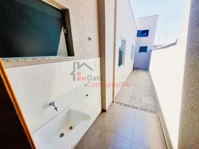Imagem 6: Casa À Venda no Bairro Parque Real com 3 Dormitórios, Suíte, Garagem e Mais!