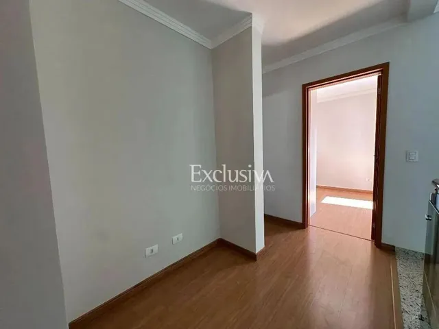 Imagem 8: Sobrado com 3 Dormitórios para Alugar, 201 M² - Condomínio Ouro Verde, Centro