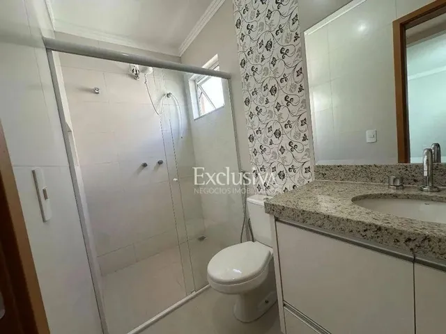 Imagem 4: Sobrado com 3 Dormitórios para Alugar, 201 M² - Condomínio Ouro Verde, Centro