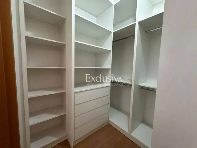 Imagem 3: Sobrado com 3 Dormitórios para Alugar, 201 M² - Condomínio Ouro Verde, Centro