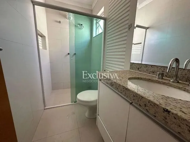 Imagem 16: Sobrado com 3 Dormitórios para Alugar, 201 M² - Condomínio Ouro Verde, Centro