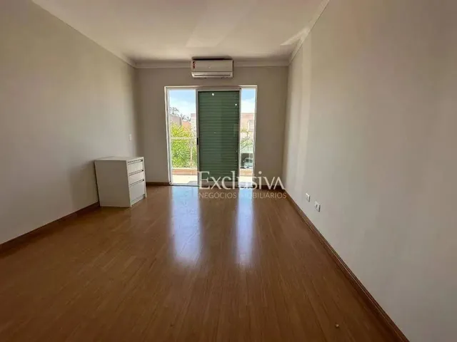 Imagem 9: Sobrado com 3 Dormitórios para Alugar, 201 M² - Condomínio Ouro Verde, Centro